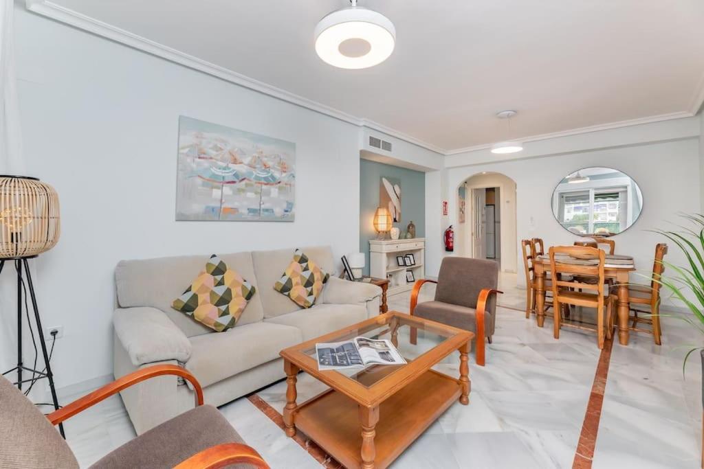 Apartment Fantastic Terrace At 3 Bedroom Locrimar Rdr400 *